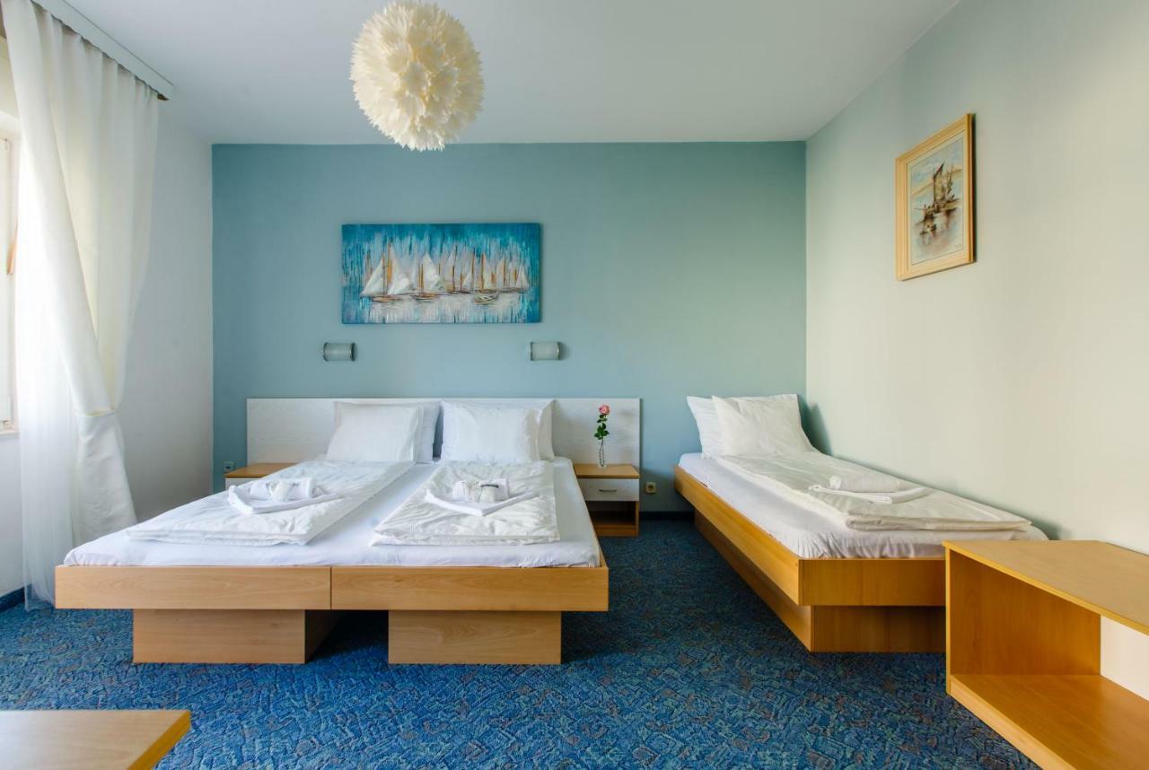 סטוברץ Rooms Split מראה חיצוני תמונה