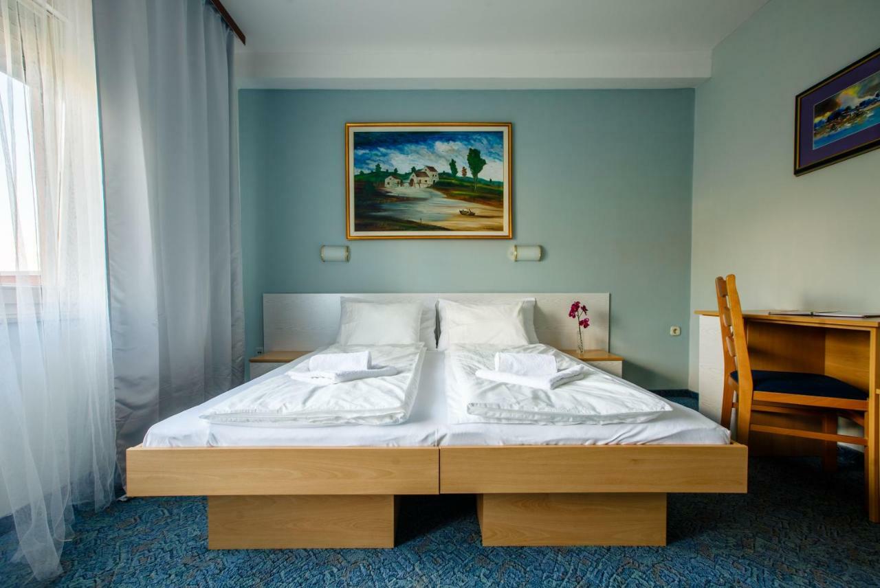סטוברץ Rooms Split מראה חיצוני תמונה